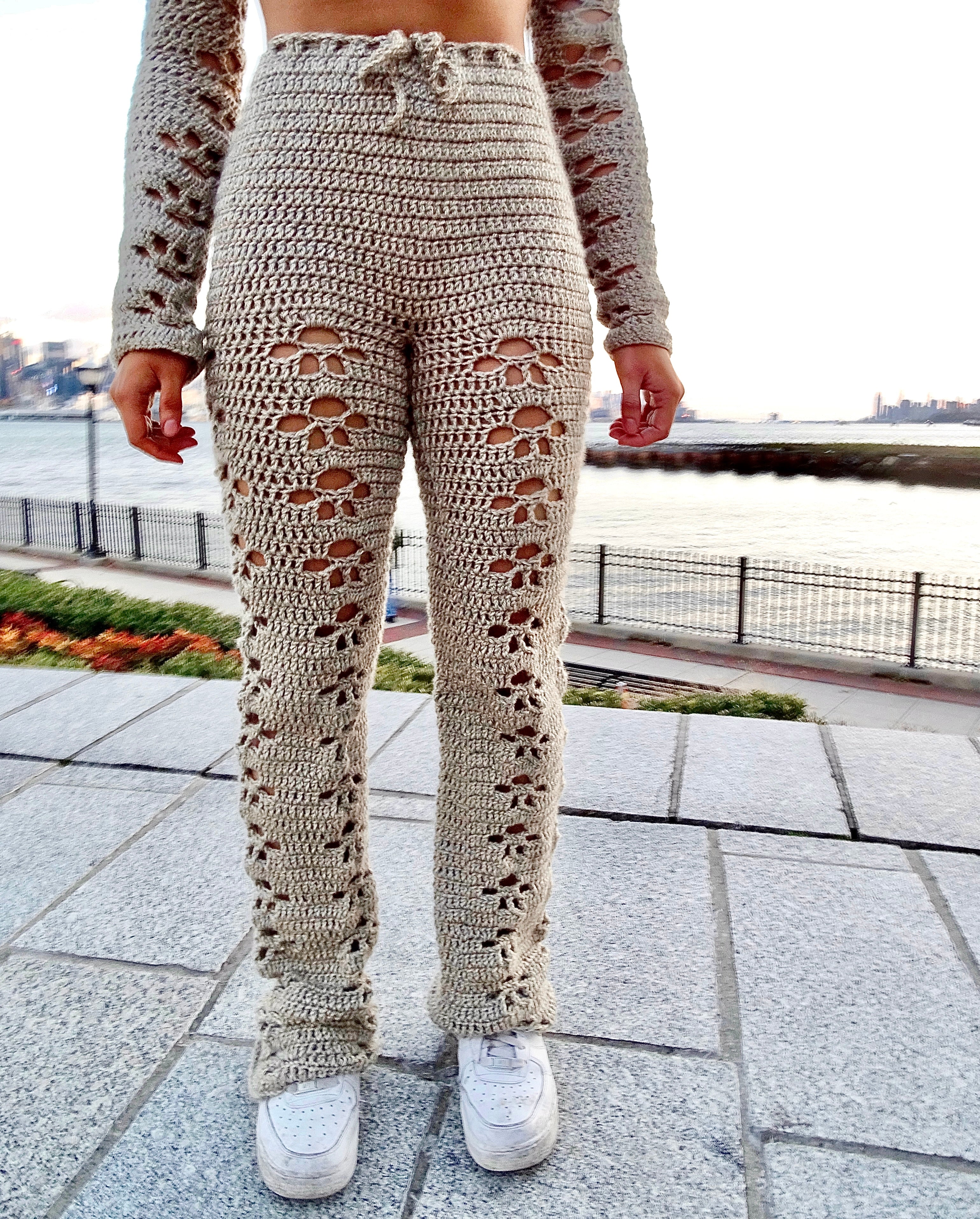 Jena Pants Crochet Pattern – Nicole Trov
